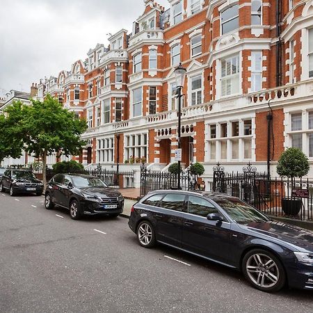 Veeve - South Kensington Garden Apartment 런던 외부 사진