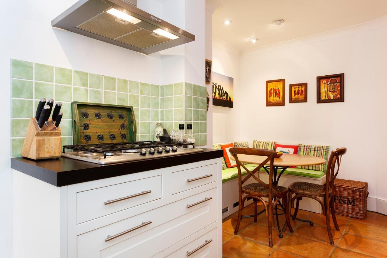 Veeve - South Kensington Garden Apartment 런던 외부 사진
